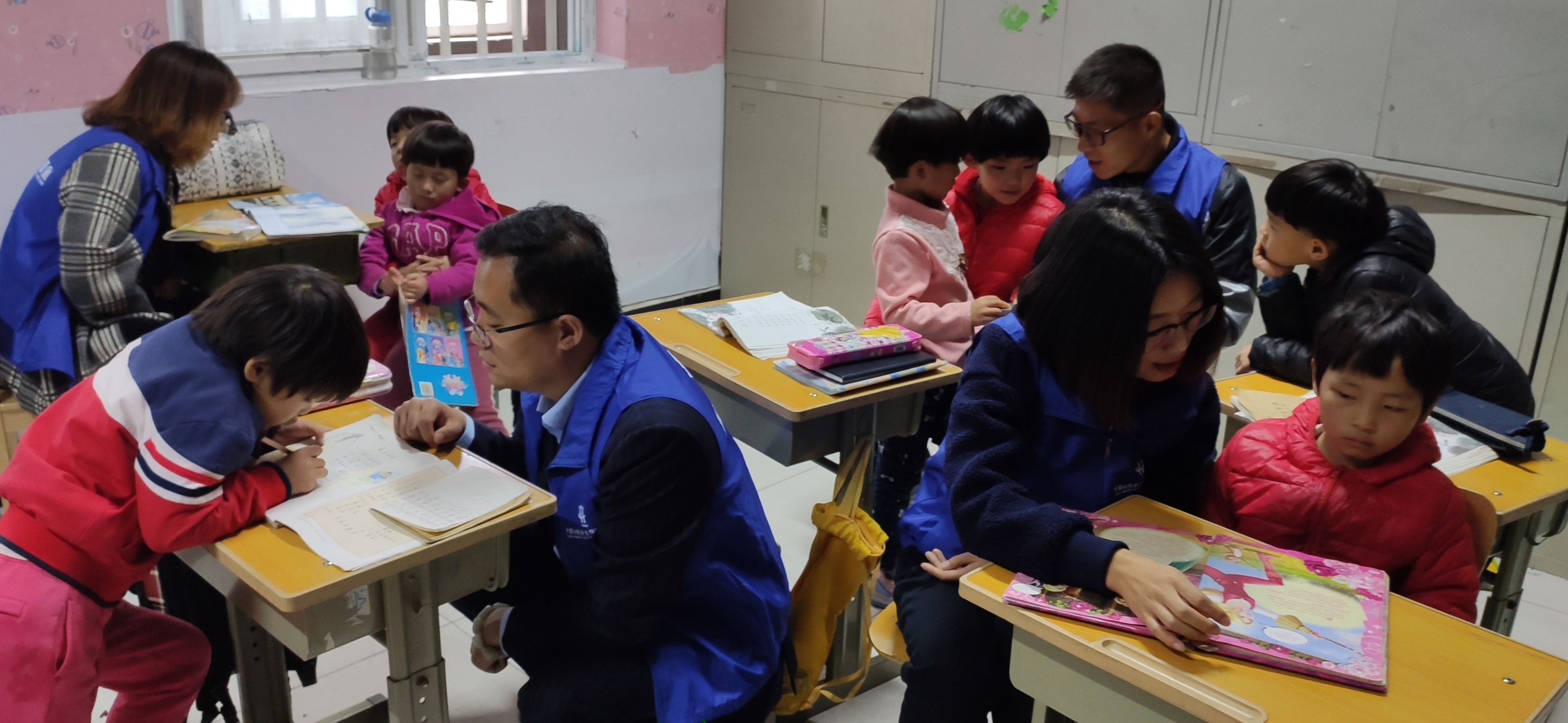 “大爱无疆，慈心为民”志愿者公益活动走进“北京光爱学校”(图5)